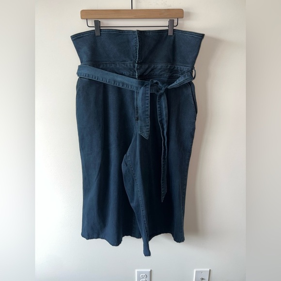 Eloquii Stylish Gaucho Style Dark Denim Blue Women's Pants Size 16 - Picture 1 of 6